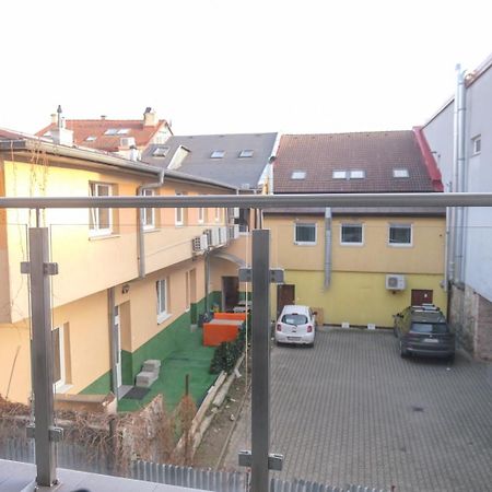 Premium City Centre Bedrooms Πρέσοβ Εξωτερικό φωτογραφία