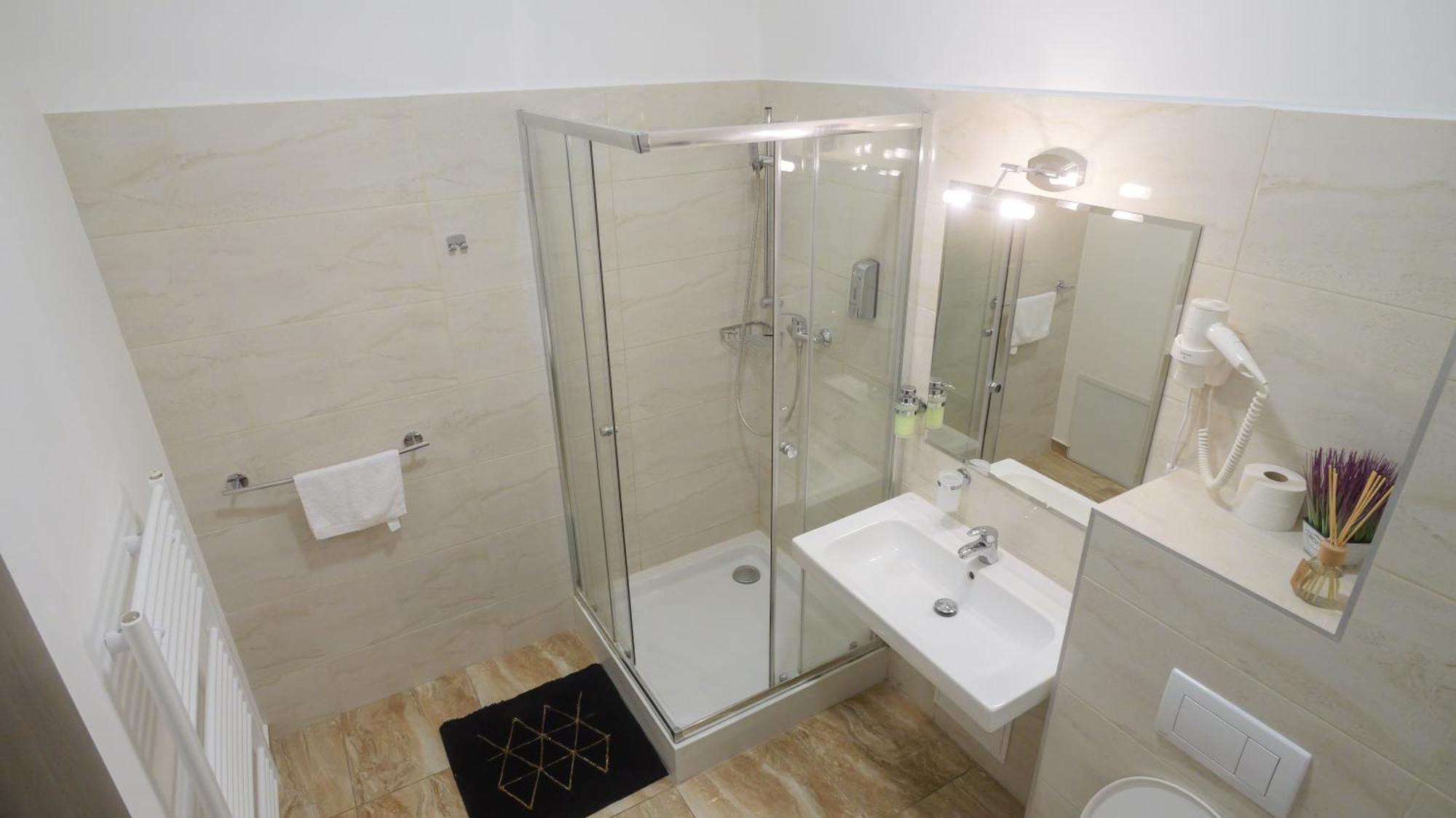 Premium City Centre Bedrooms Πρέσοβ Εξωτερικό φωτογραφία